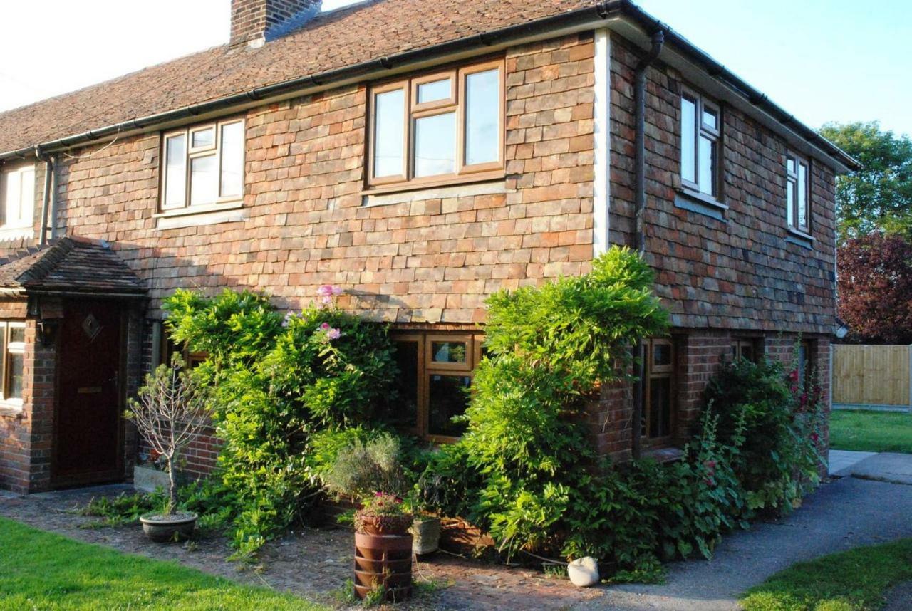 Hollyhock Cottage Ashford  Dış mekan fotoğraf